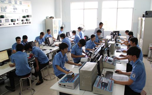 Chương trình trải nghiệm 1 năm học tập & làm việc tại Nhật Bản dành cho SV khoa CNKT Điện - Điện tử